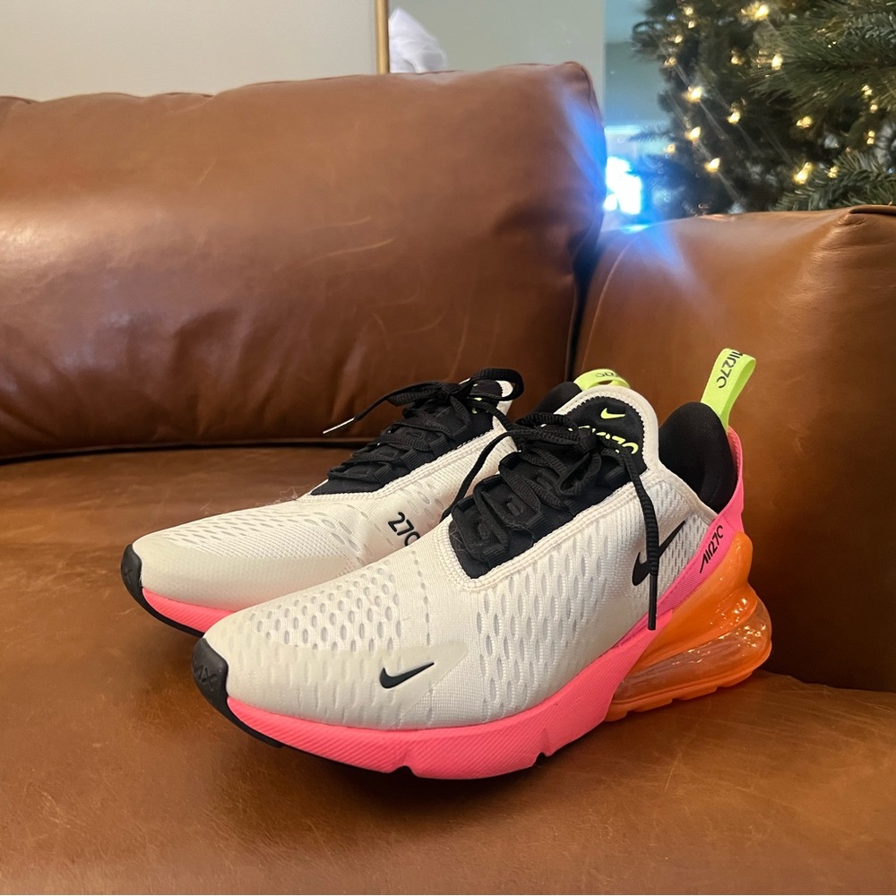 Women’s Nike Air Max 270